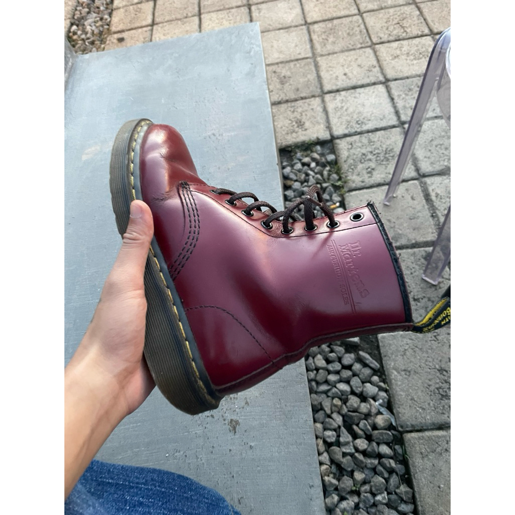 dr martens 1460 red cherry