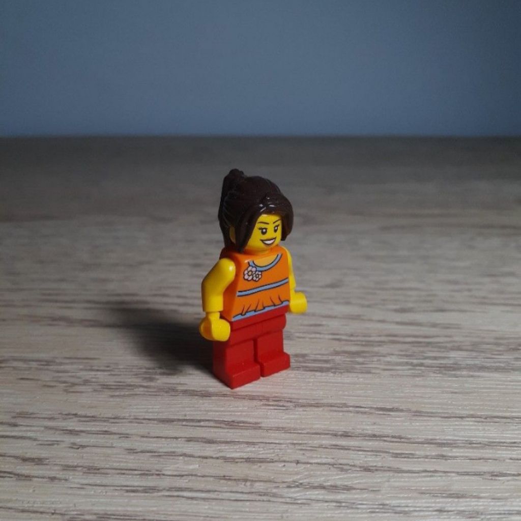 [ NETT ] Lego Women Mini Figure