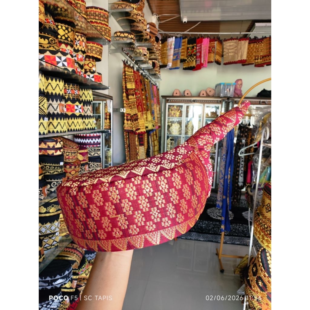 Peci kopiah songkok adat lampung pesisir palembang sumatra songket tungkus tukkus sulam tenun asli