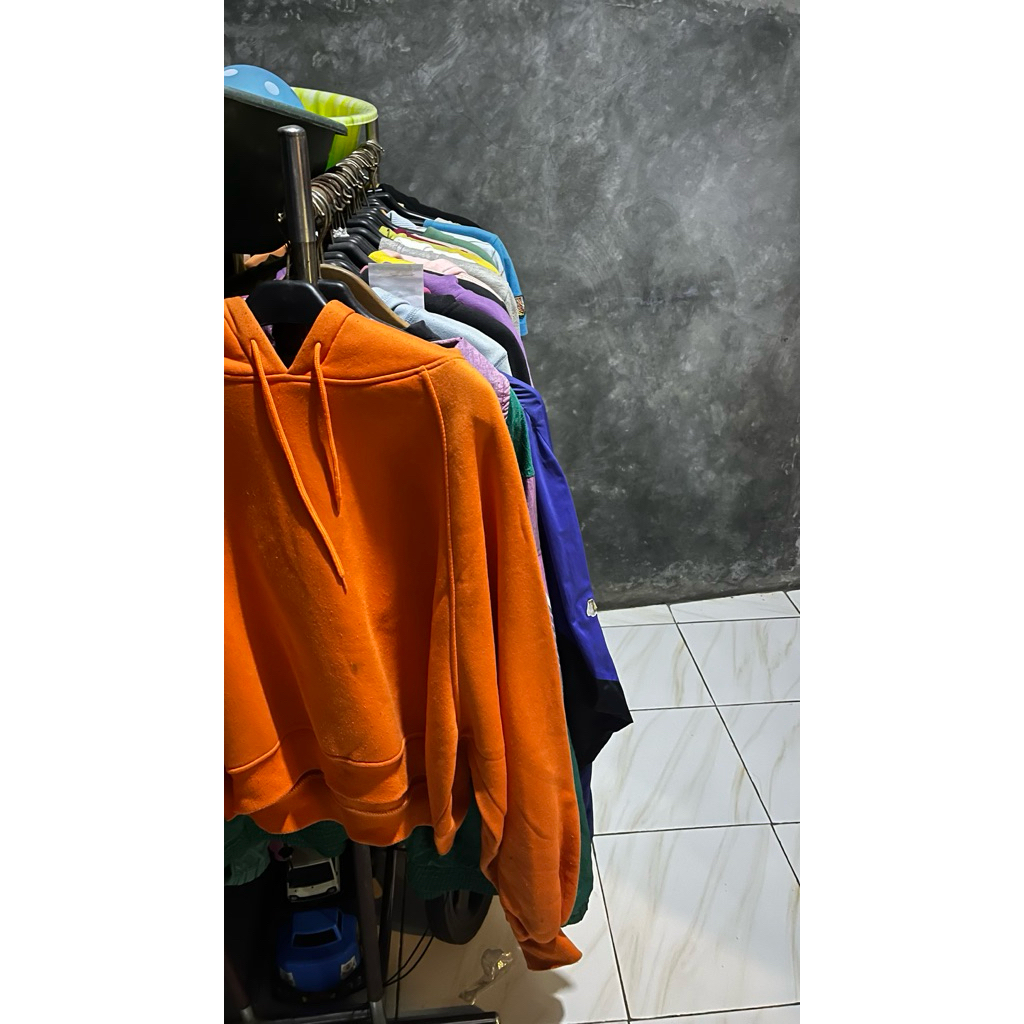 HOODIE BORONGAN