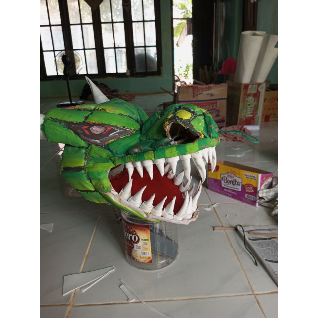 DM20 kepala layangan naga