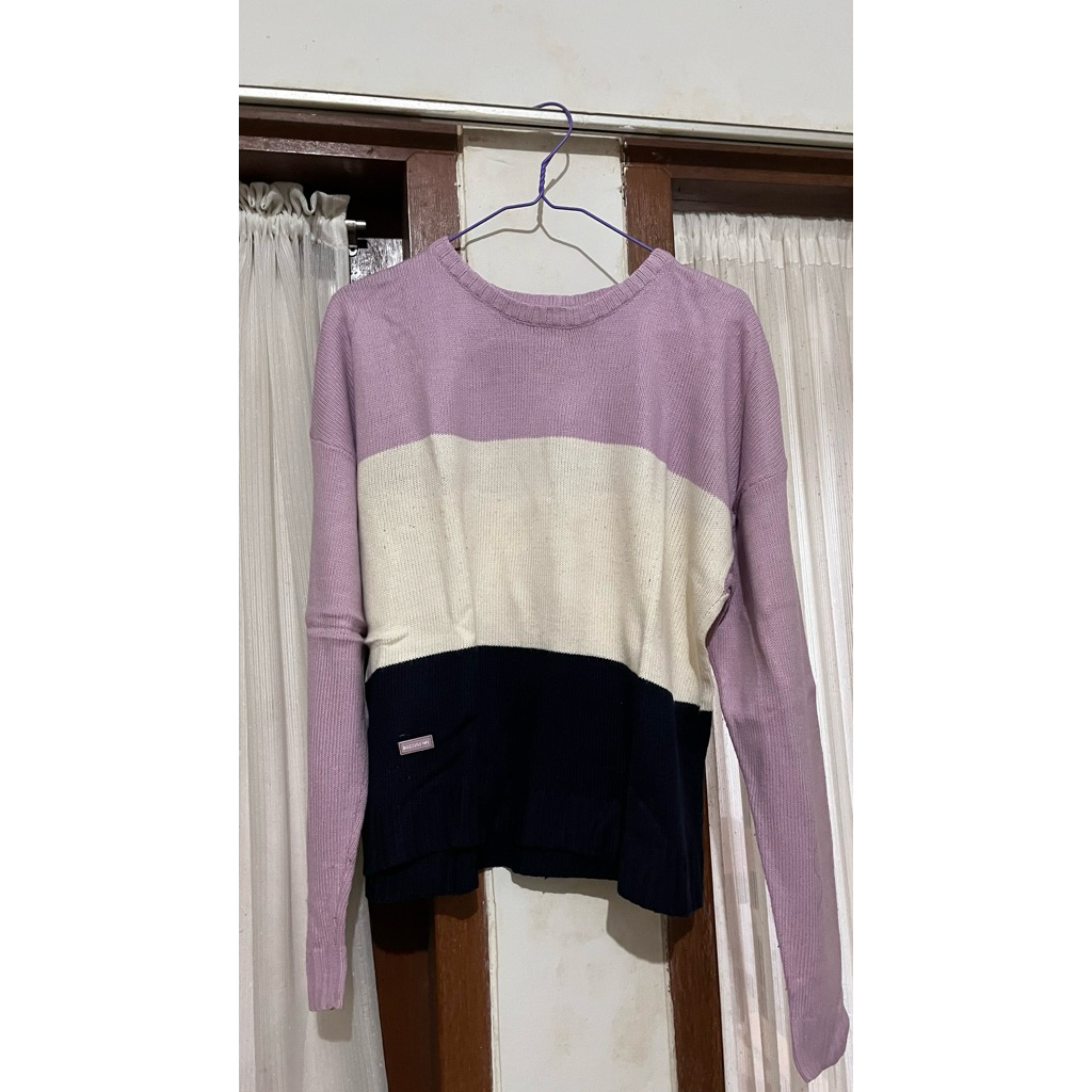 Sweater greenlight