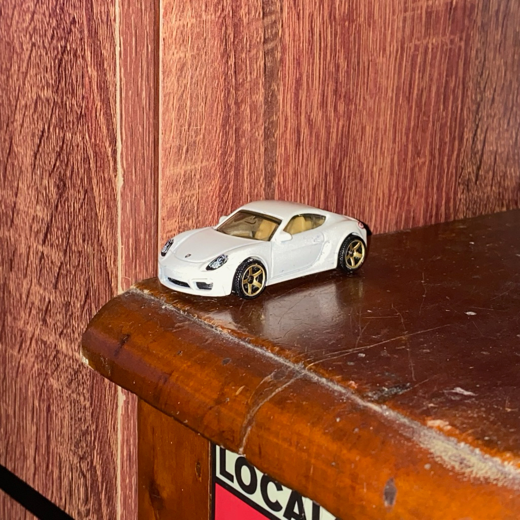 Matchbox – Porsche Cayman White Loose | Diecast 1:64 Original Mattel