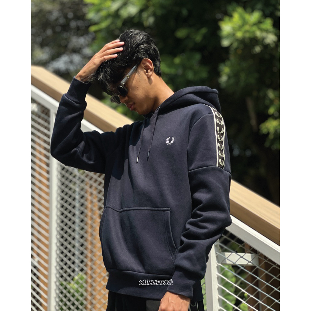 Fred Perry Hoodie half Taped