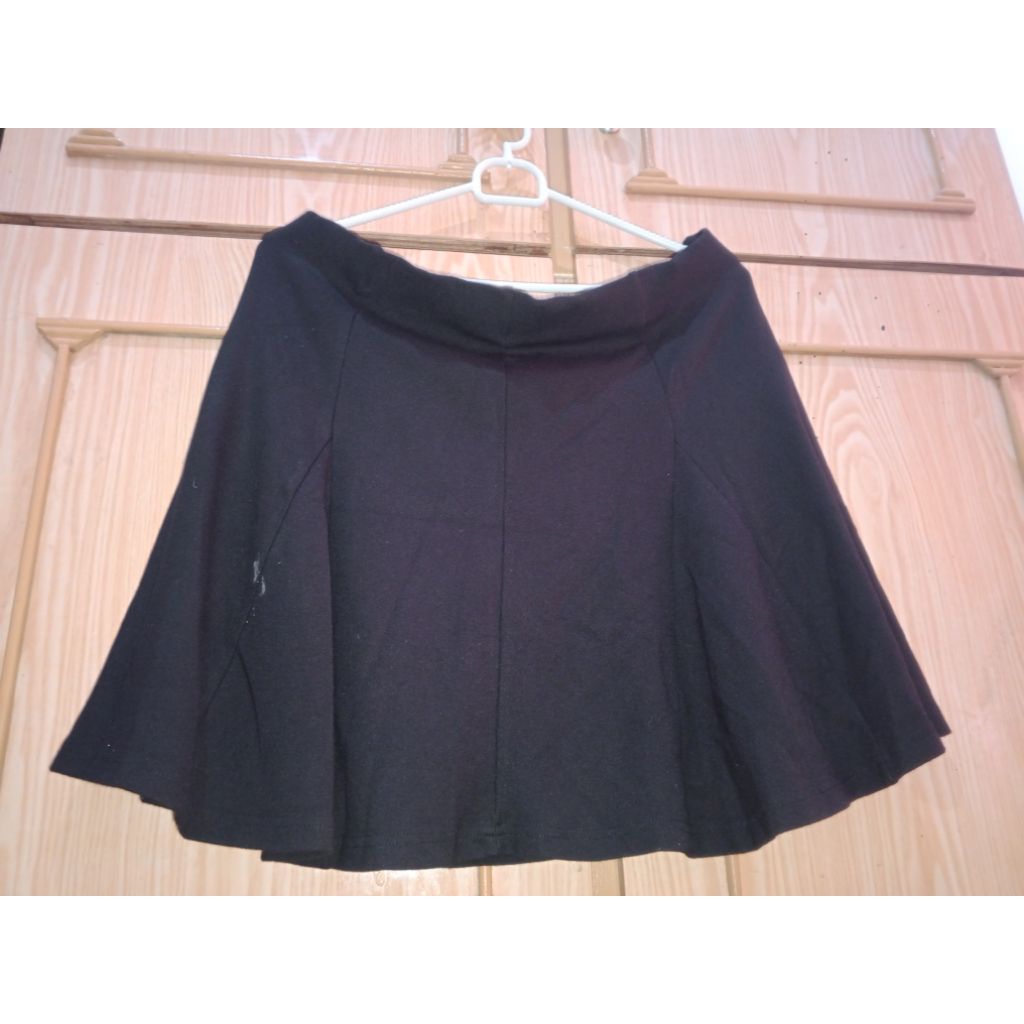 ROK MINI HITAM POLOS  PINGGANG KARET MODEL PAYUNG