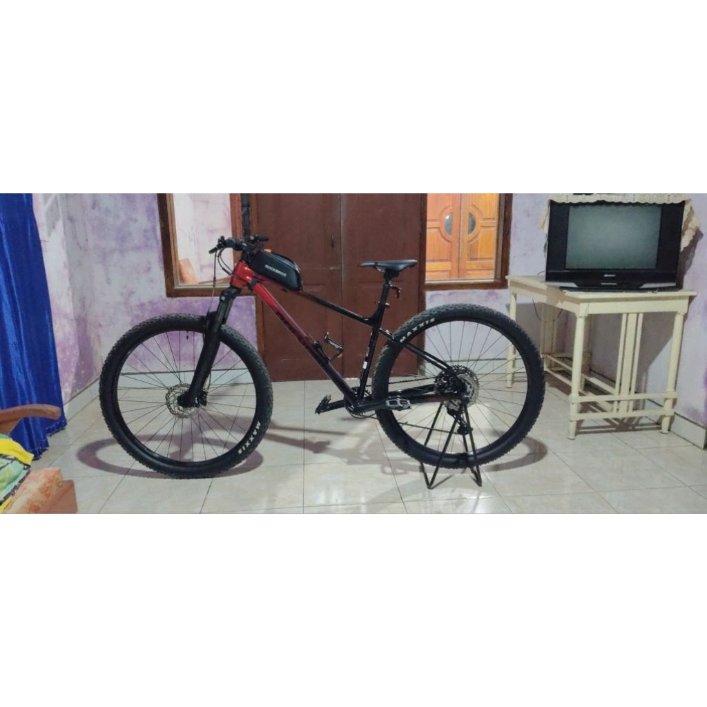 Polygon Xtrada 6 2025 Second size L 29"