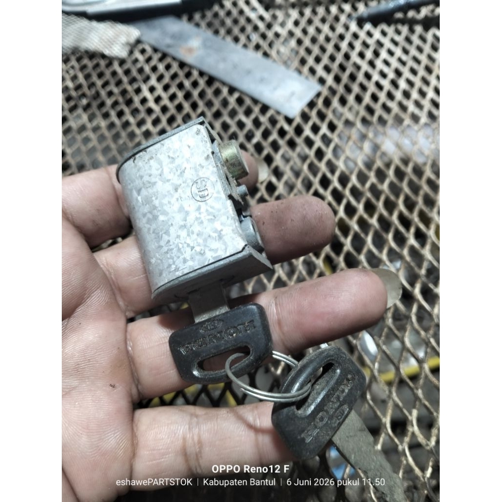 kunci stang motor Honda cb S90 gl100 superkap