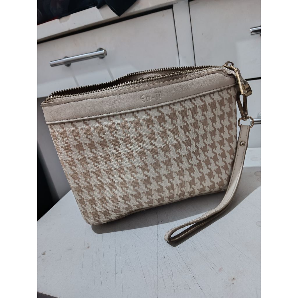 Pouch - Clutch - Dompet En-Ji // PRELOVED
