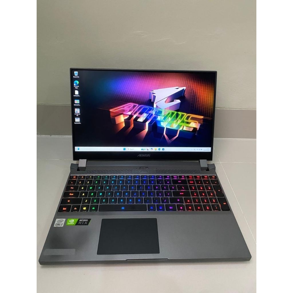 GIGABYTE AORUS 15P CORE I7 10750H NVIDIA RTX 2070 8 GB