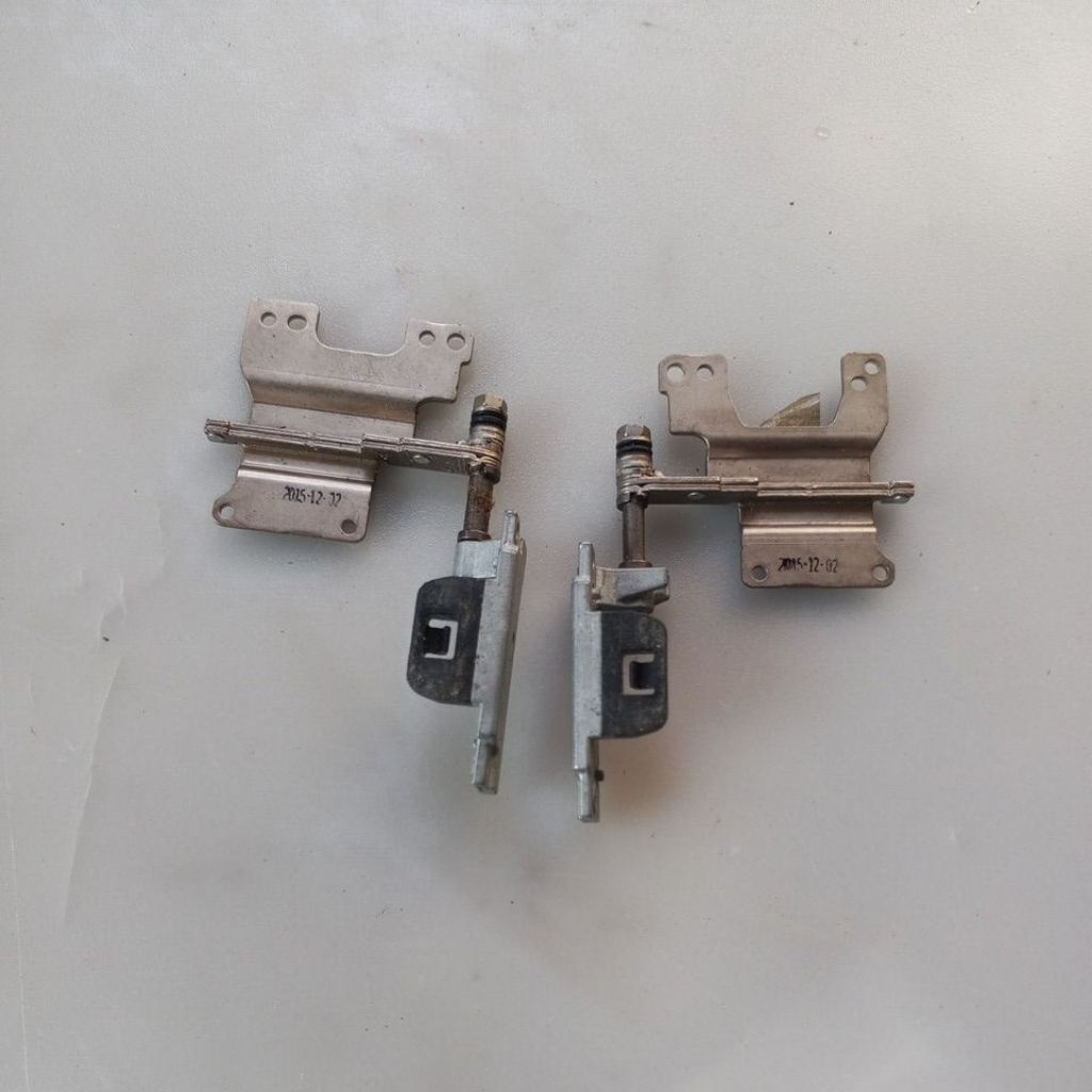 Engsel Laptop Acer aspire Switch 11V