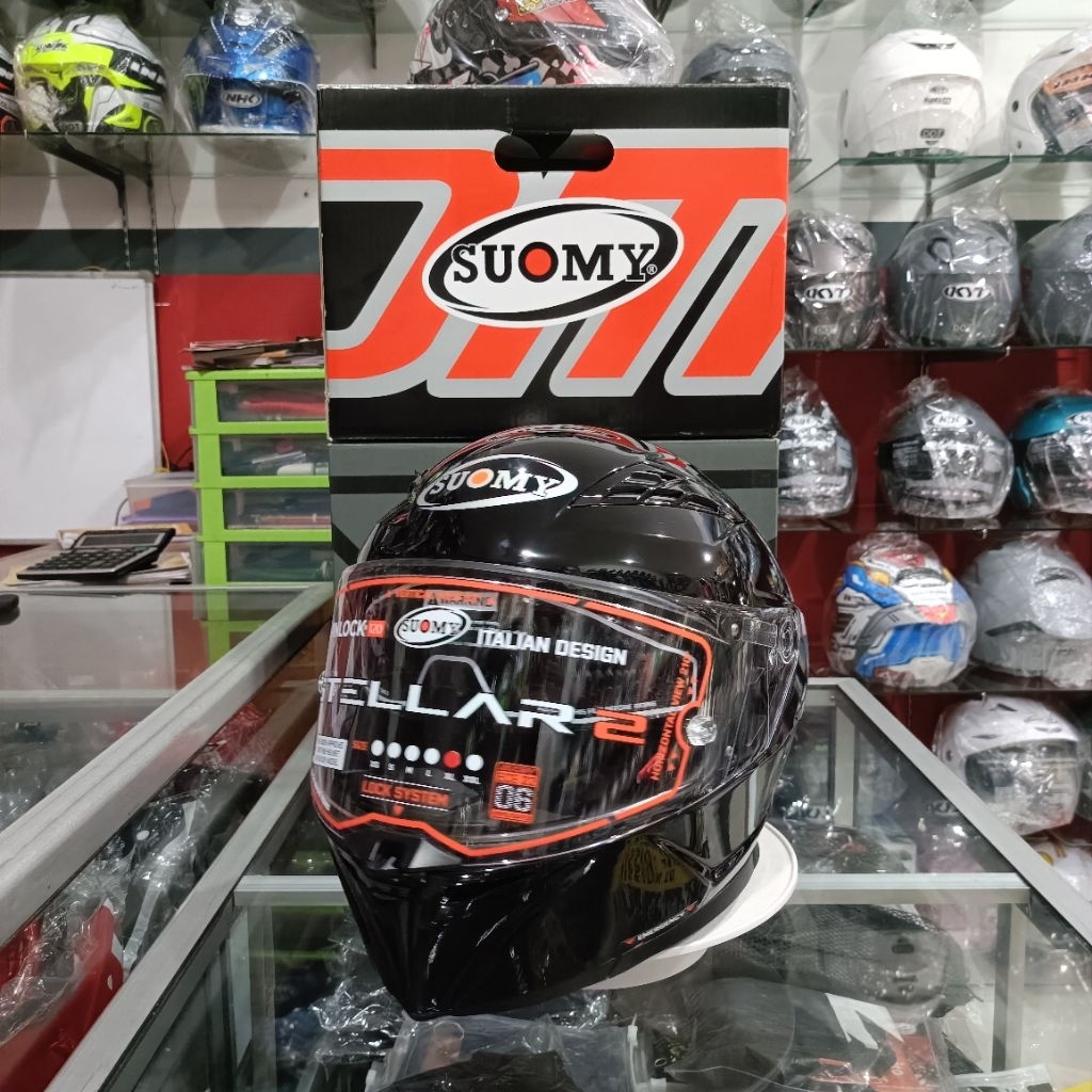 HELM SUOMY STELLAR 2 SOLID BLACK GLOSS FULL FACE