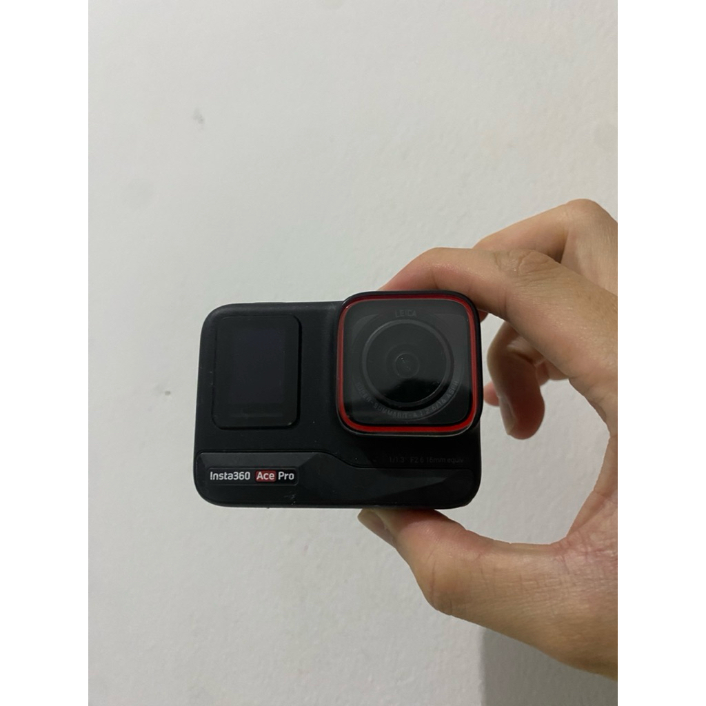 Insta360 Ace Pro 1 Bekas