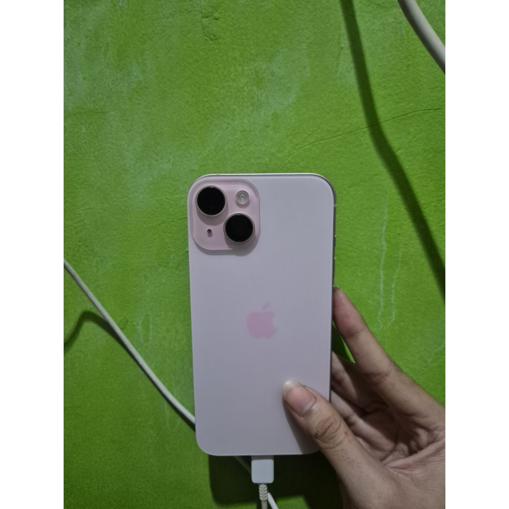 IPHONE 15 BASIC 128 GB PINK SECOND (NEGO)