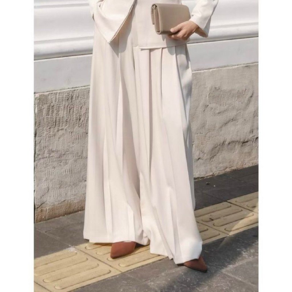 PASTELLY OUTFIT - Ivory L