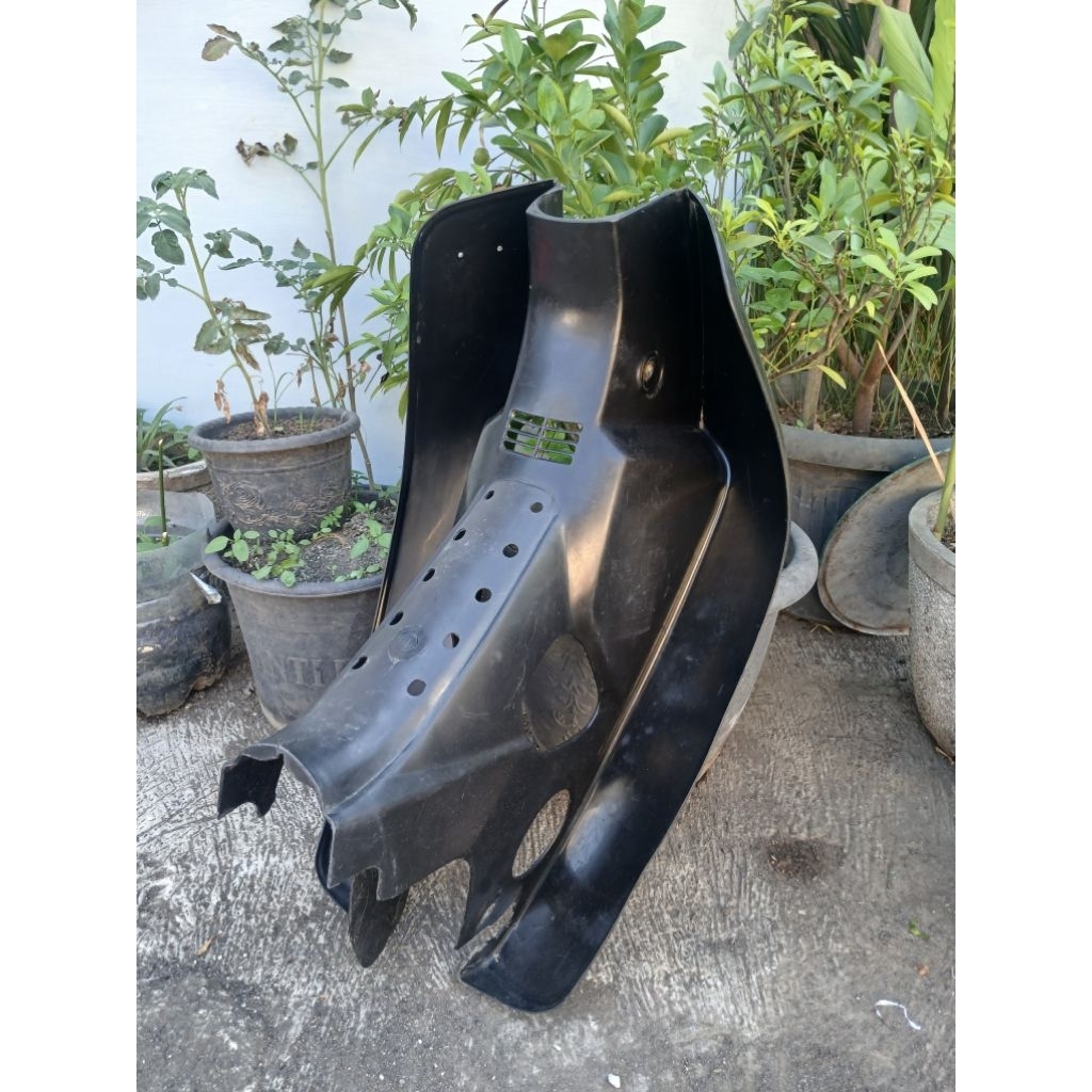 Sayap/dek astrea prima hitam bawaan motor original second