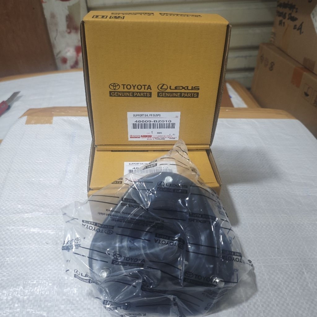 Support Shock Absorber Depan Avanza
