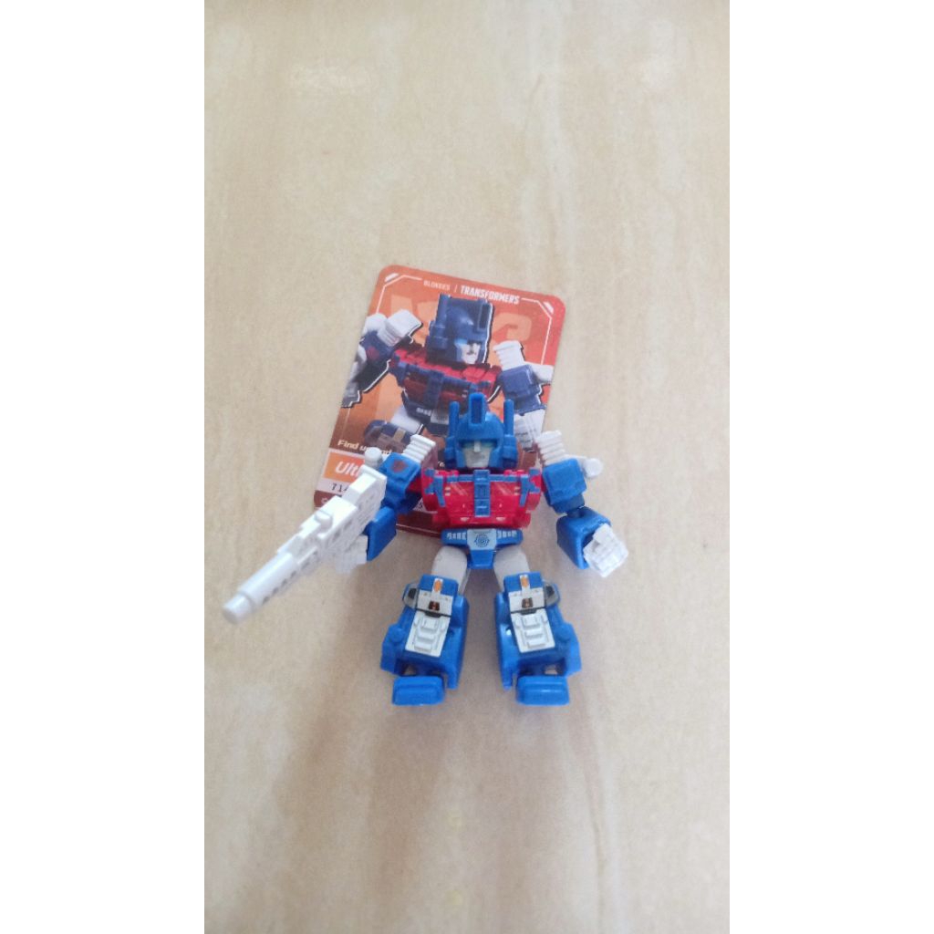 blokees Transformers devender ultra magnus