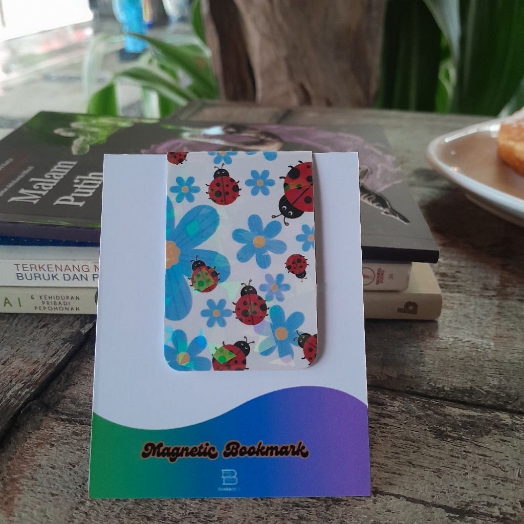 Laminasi Hologram Magnetic Bookmark-Pembatas Buku Magnet Laminasi Glossy Hologram-Bookmark Vintage M