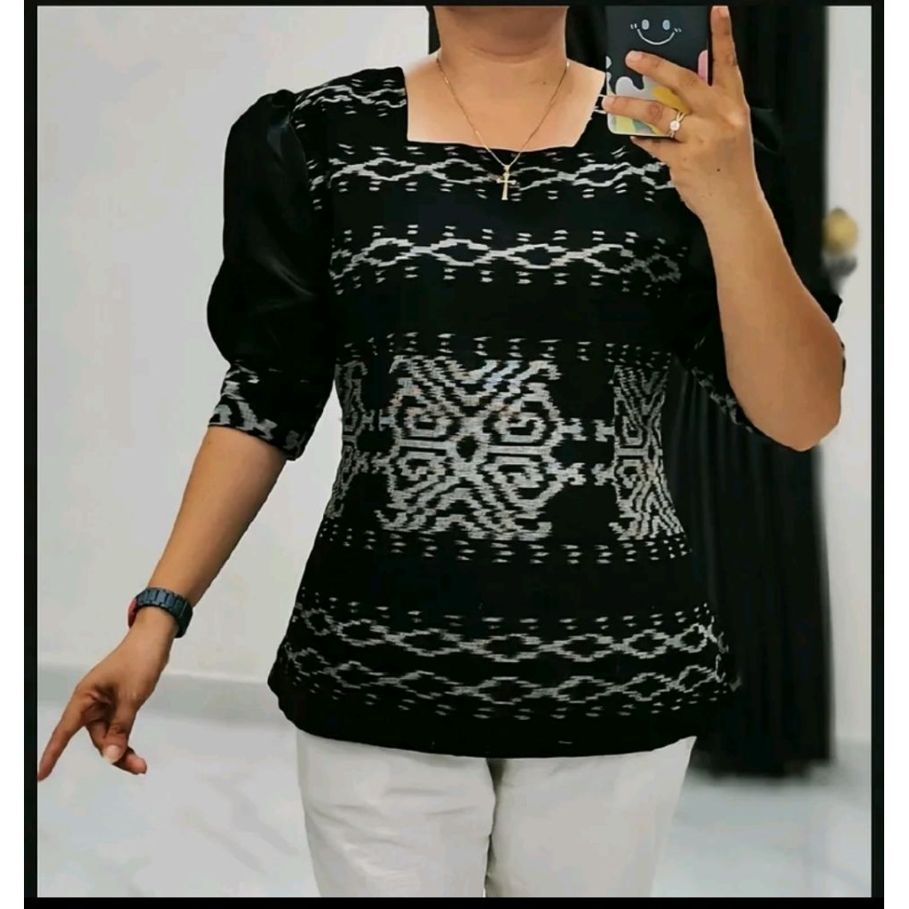 BLUS TENUN KOMBINASI KATUN TOYOBO