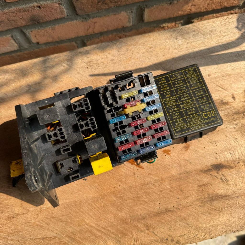 Fuse Box Sekring Hyundai Atoz / Kia Visto 91110-02900 Original