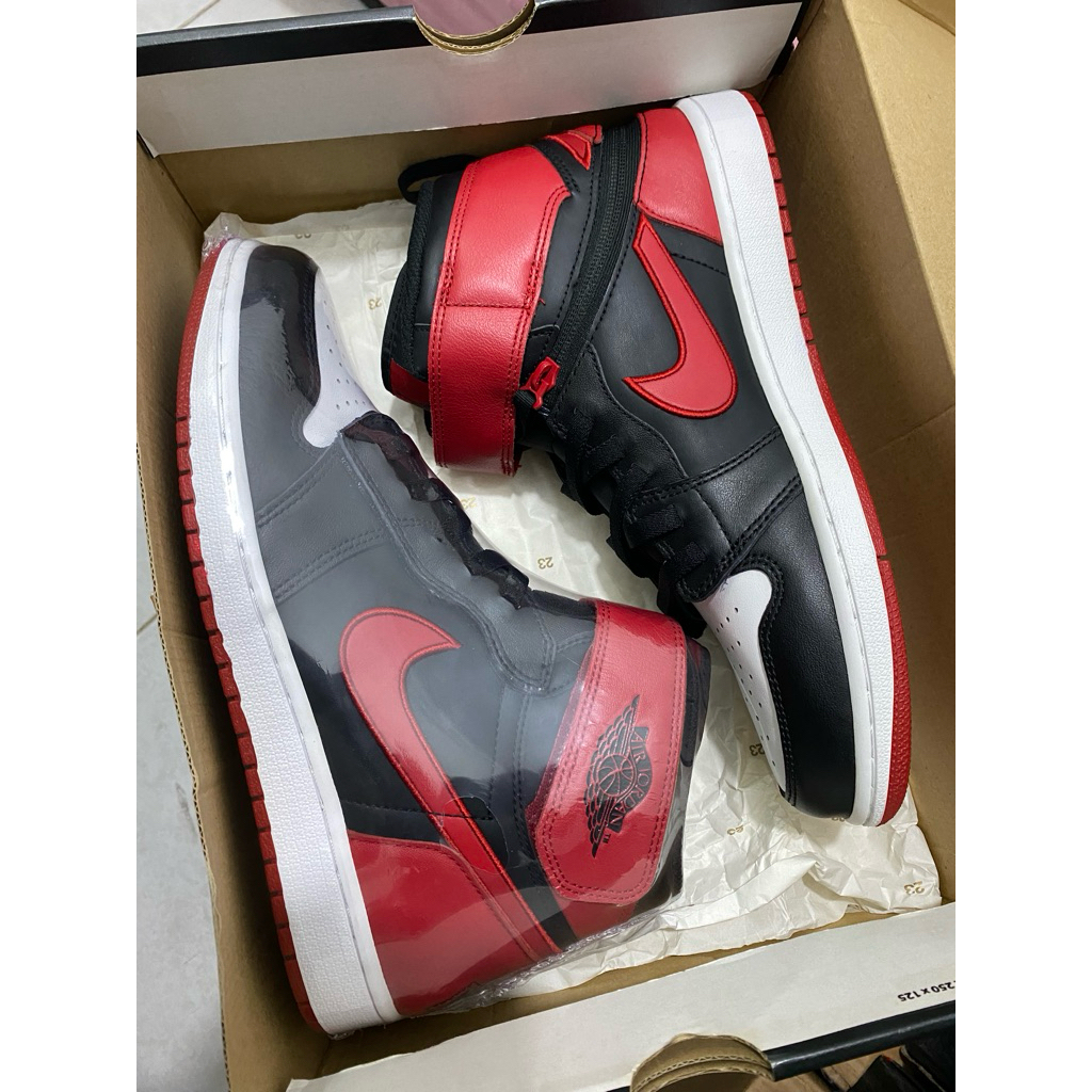 BNIB size 44.5