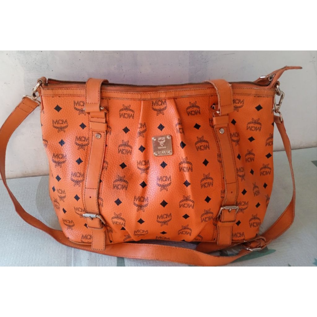 MCM Sling tote kulit