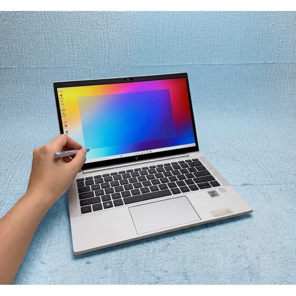 laptop hp elitbook 2 in 1 touchscreen i7