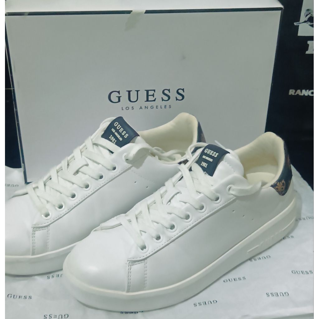 preloved sepatu guess uk 39/8,5M
