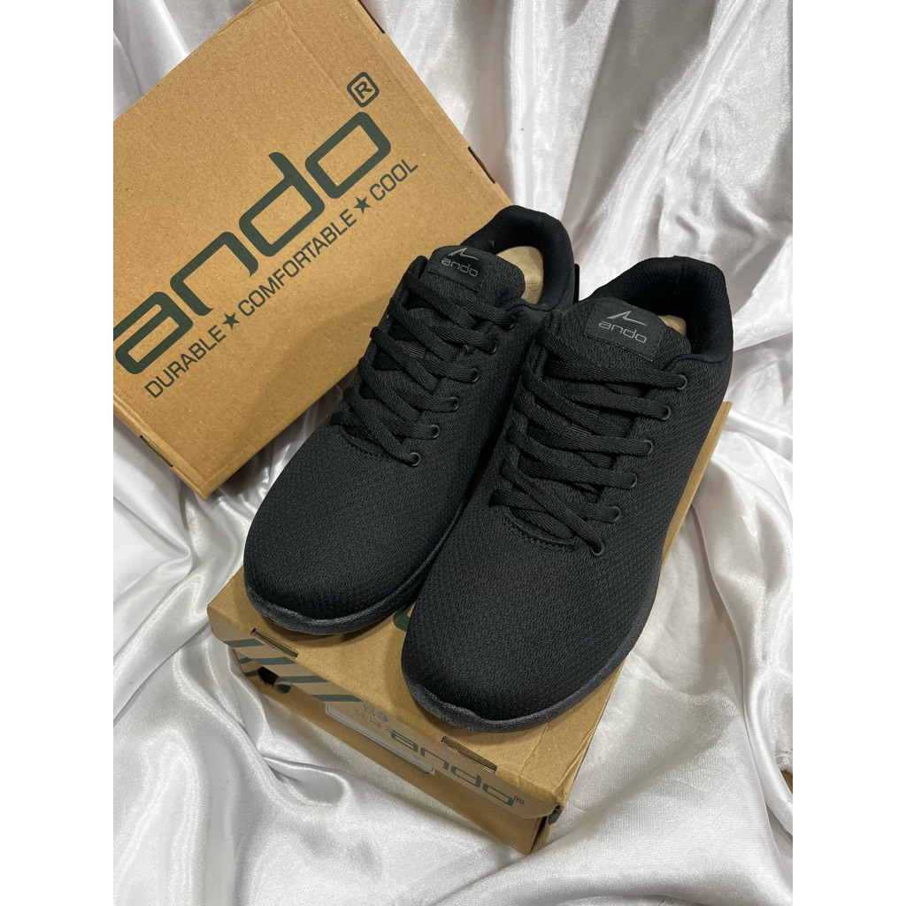 Sepatu Sekolah Ando Crason Bertali Hitam Polos