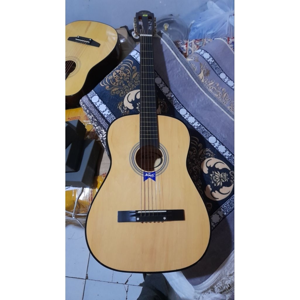 gitar kapok akai mg010eQ3 barang sesuai poto cuci gudang