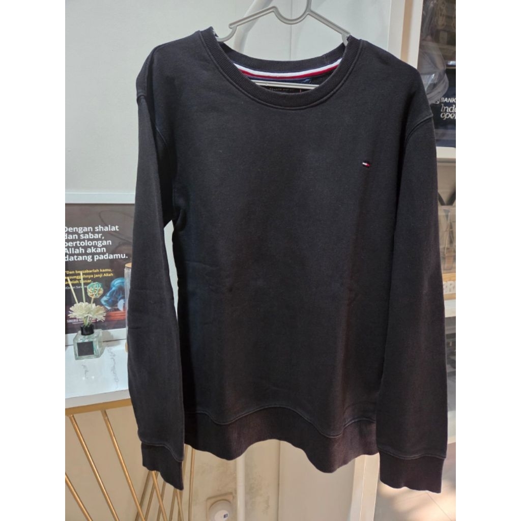 CN Tommy Hilfiger black