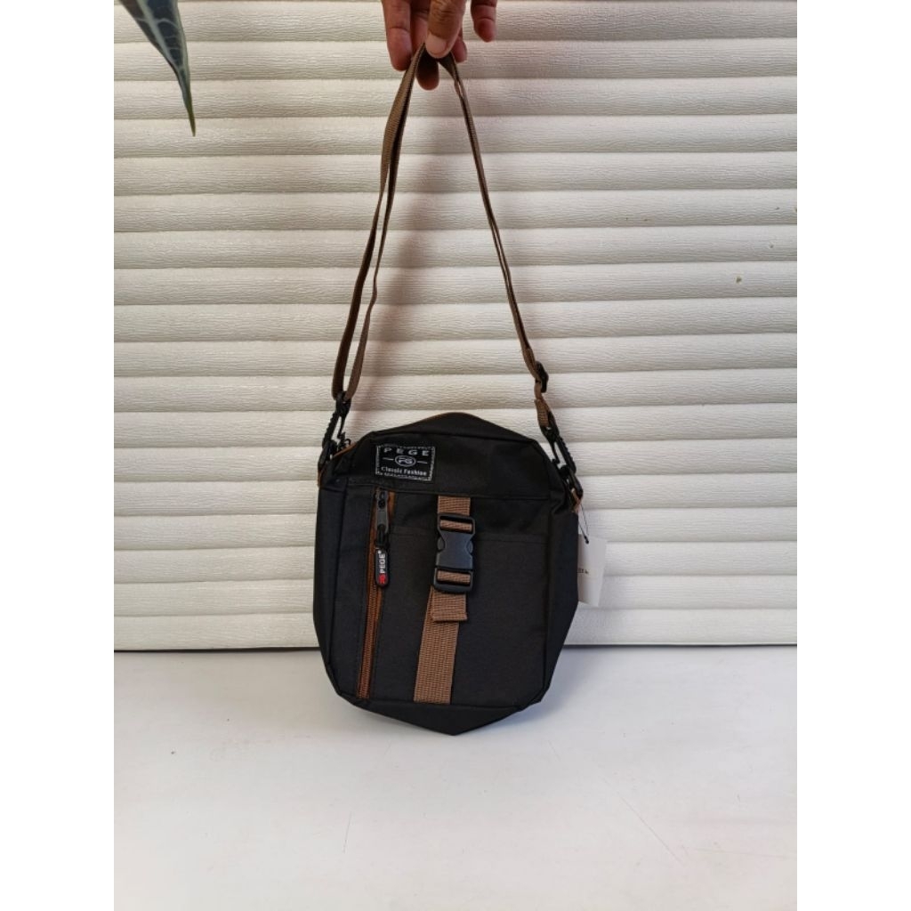 [Preloved] Pege Tas Selempang pria, Sling Bag