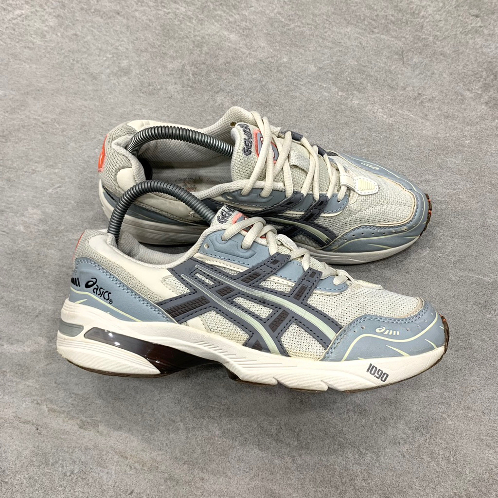 ASICS Gel 1090