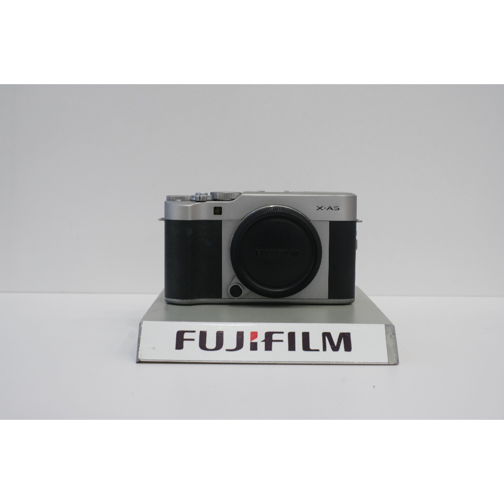 Fujifilm X-A5