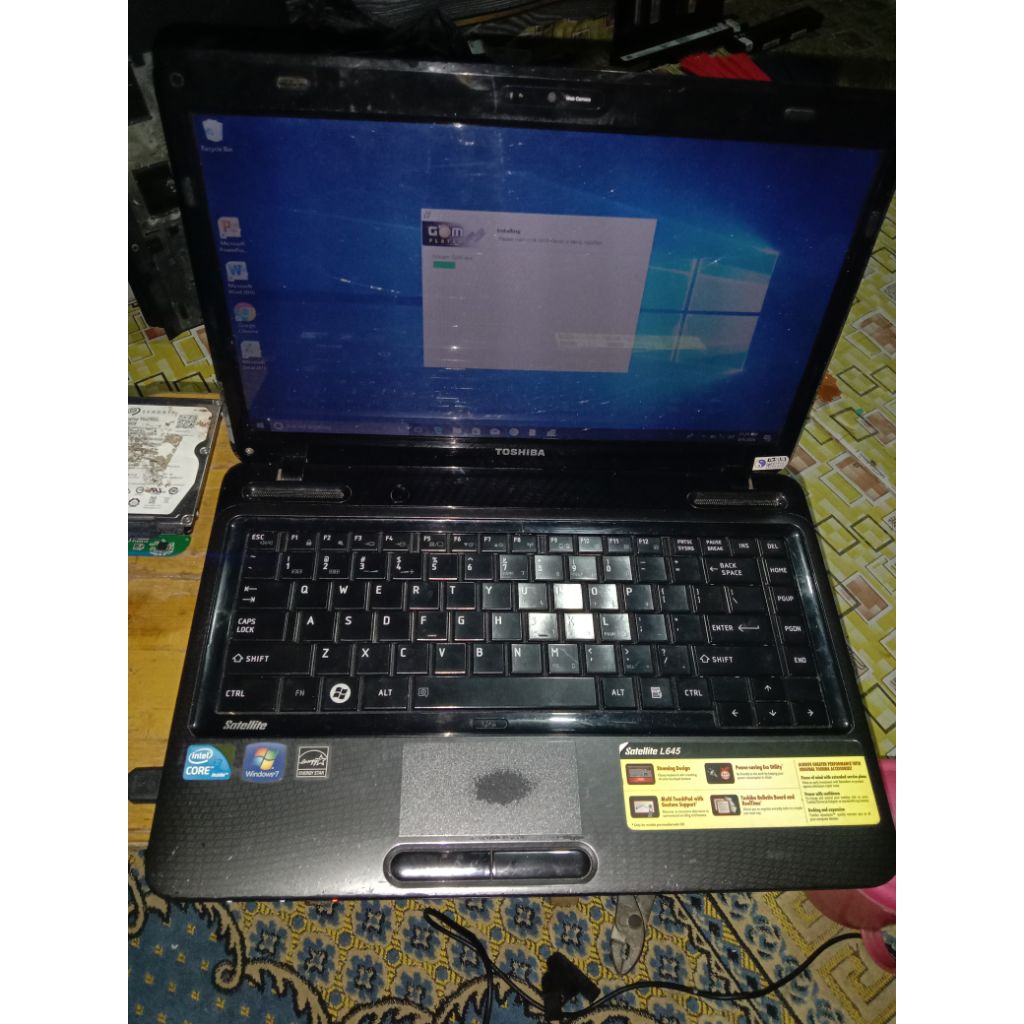 Laptop Toshiba L645 core i3