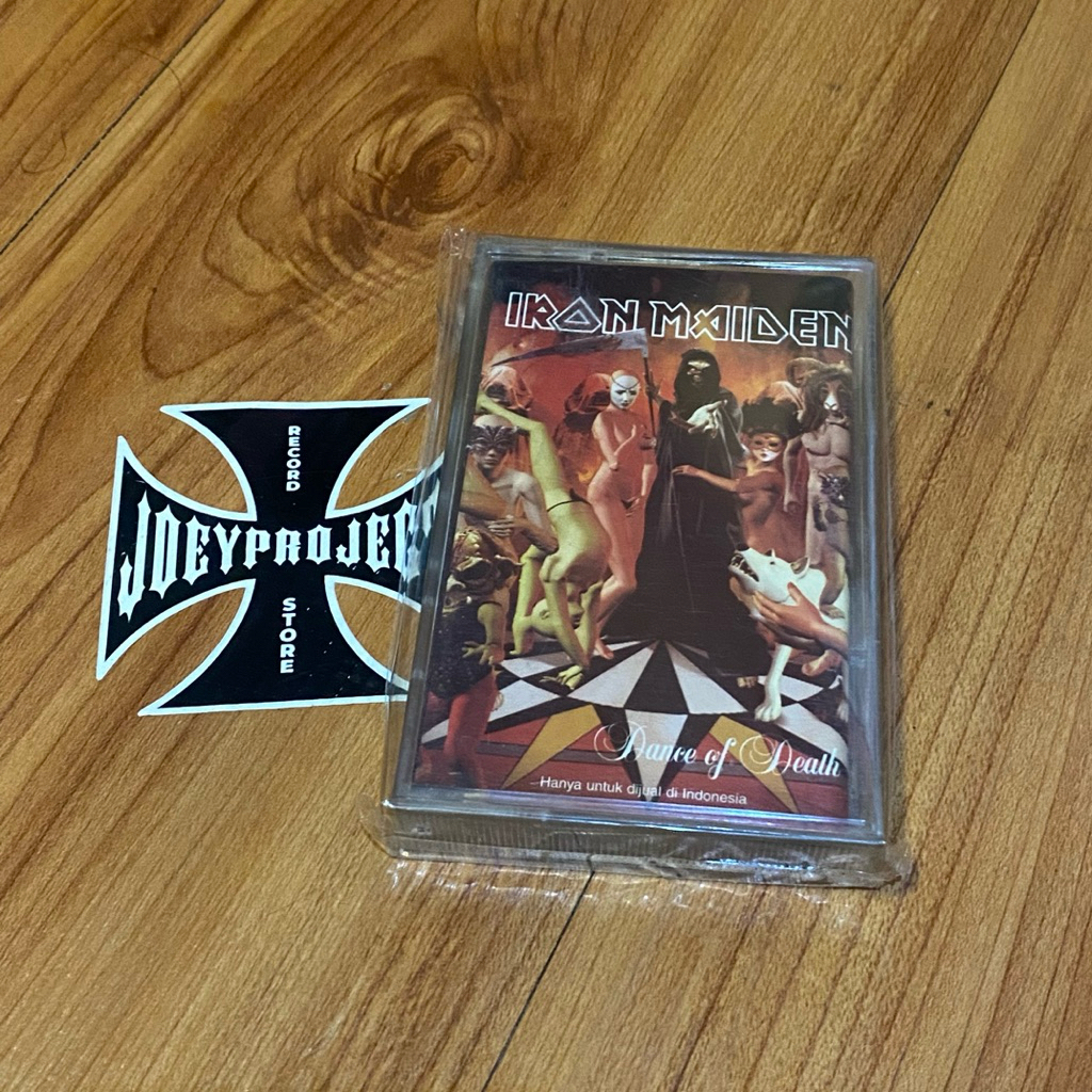 kaset iron maiden - dance of death