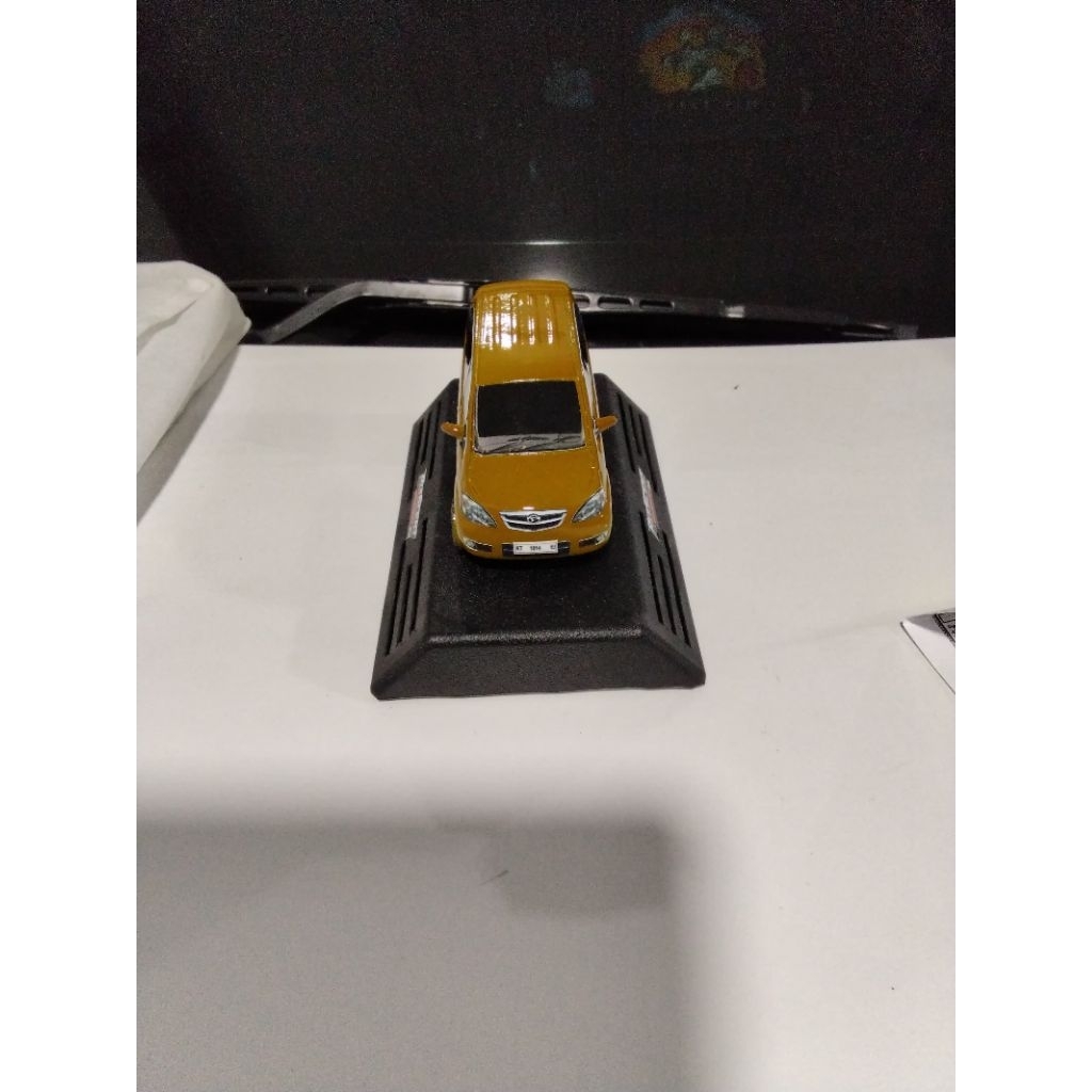 PAJANGAN DASBOARD  MINIATUR MOBIL  AVANZA LAMA