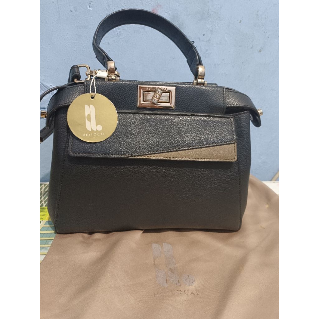 tas local id like new