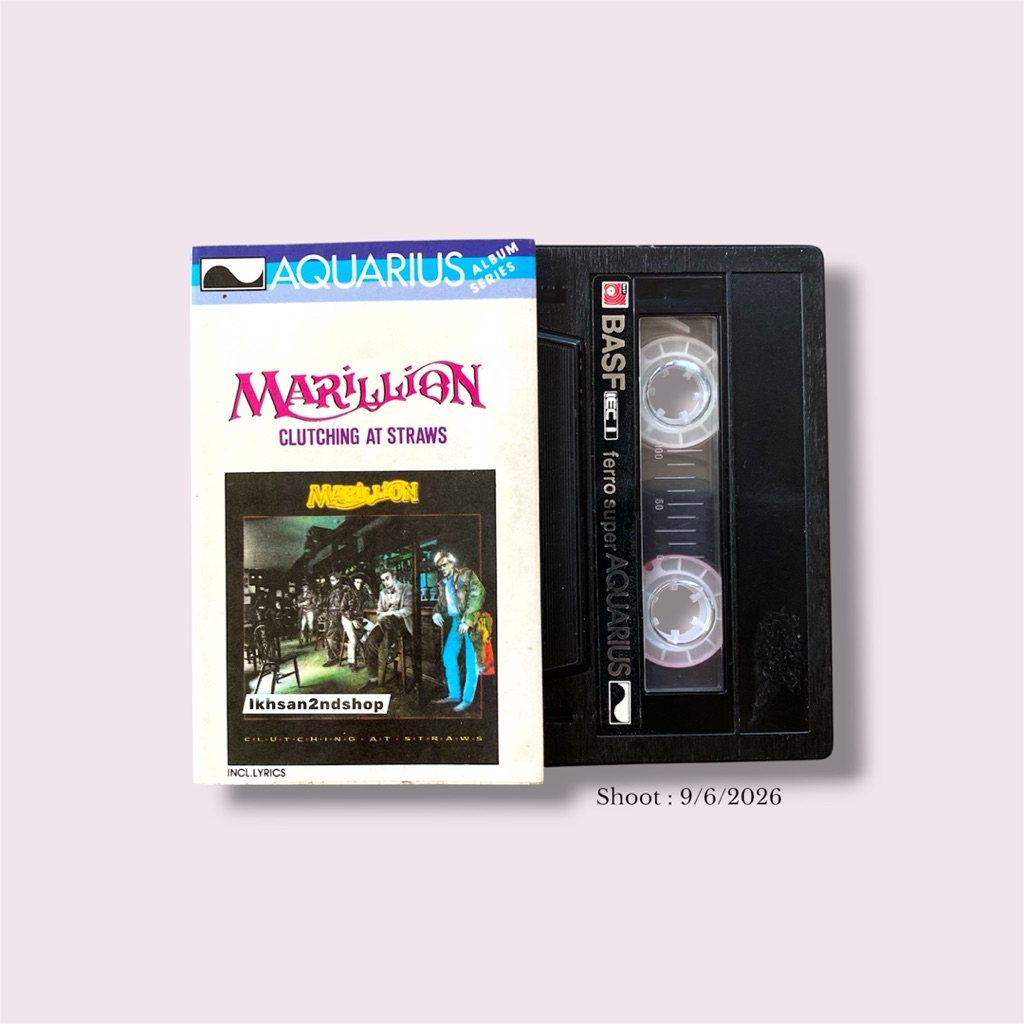 Kaset Pita Marillion - Clutching At Straws