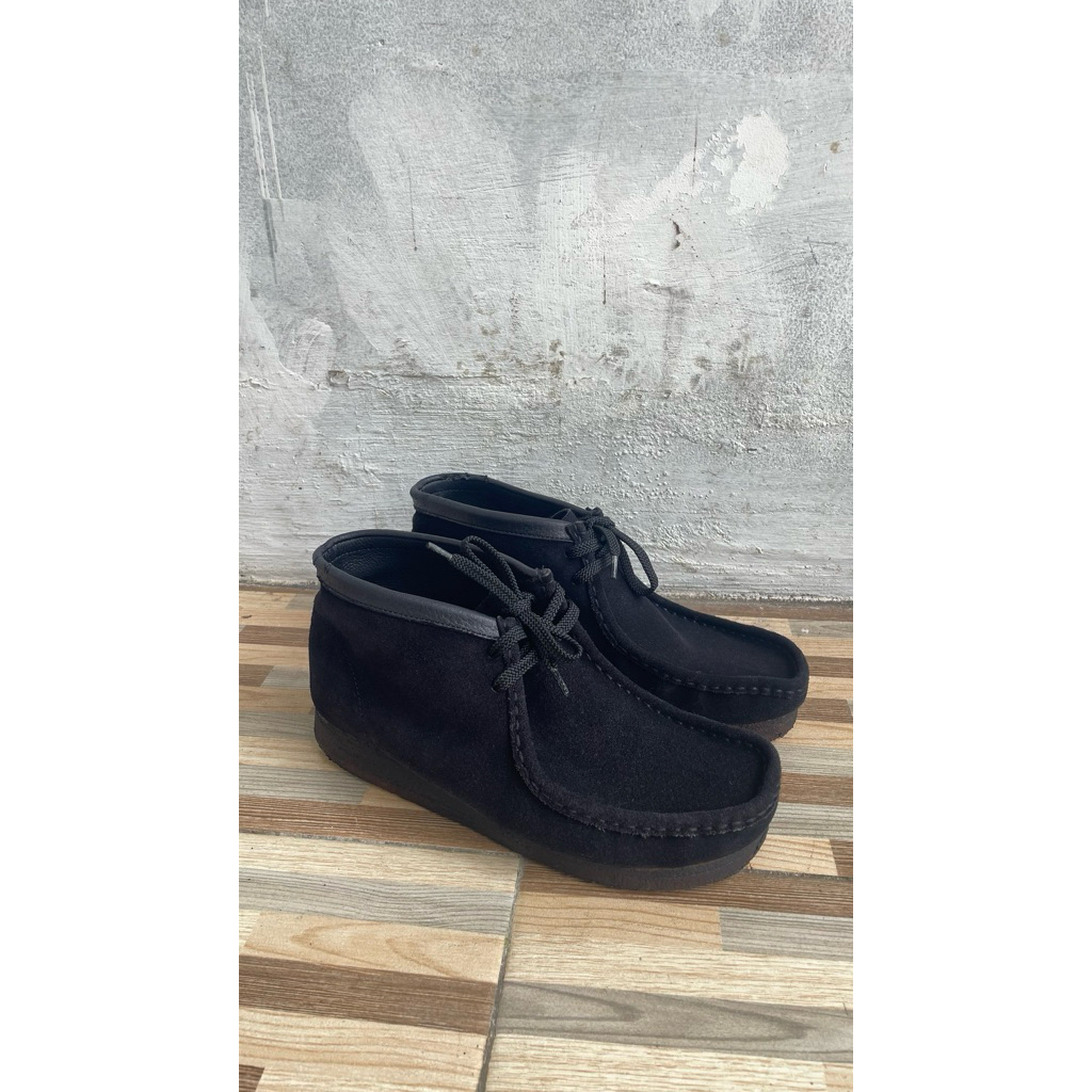 Clarks Wallabee Black High
