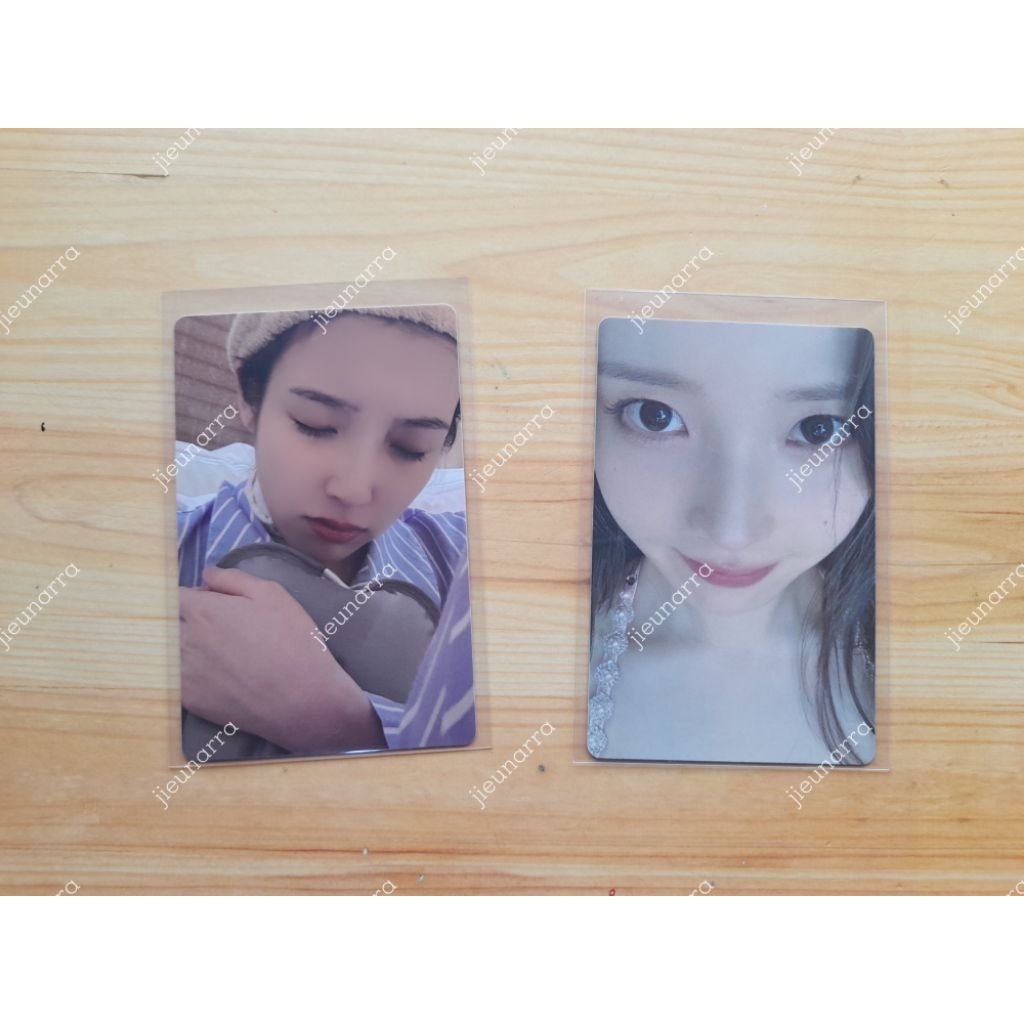 IU Official Photocard - PC Collection Book