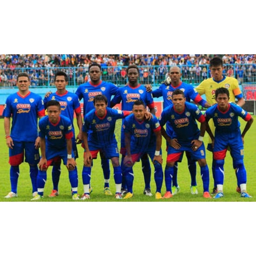 Jersey Arema FC Home 2013/2014, signed