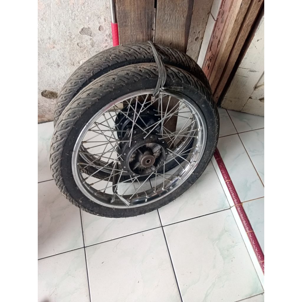 velg + tromol + ban Yamaha Alfa