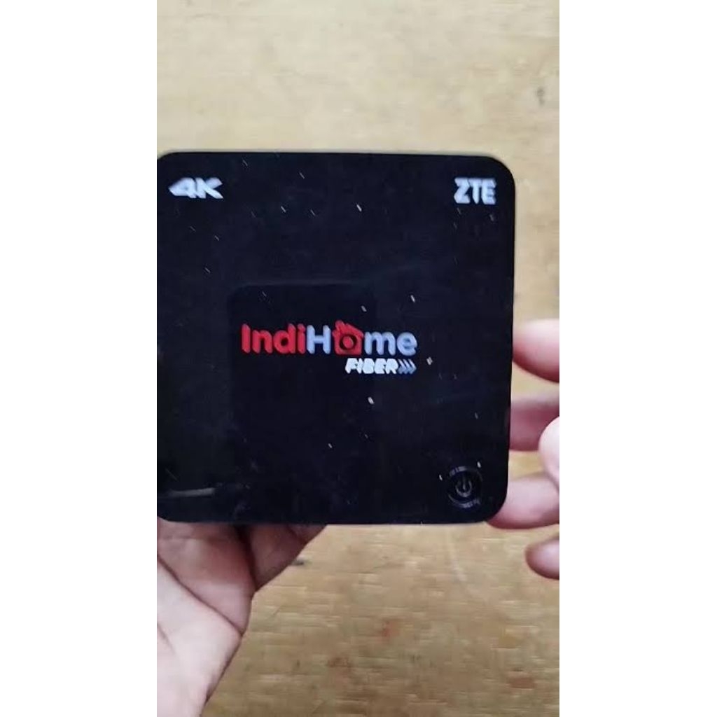 STB Android TV Box ZTE ZXV10 B860H 4K Eks - Unit Only (Bekas)