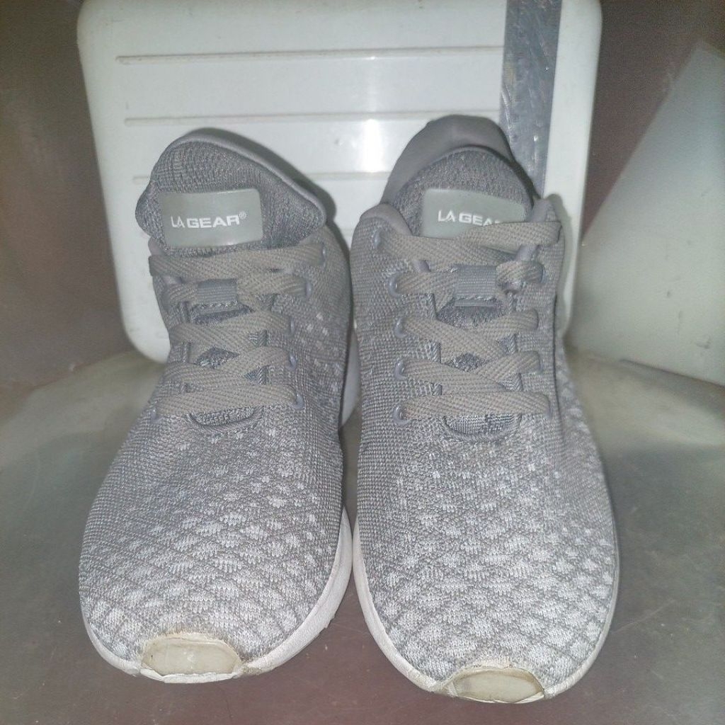 Sepatu LA Gear Klasik Abu Wanita