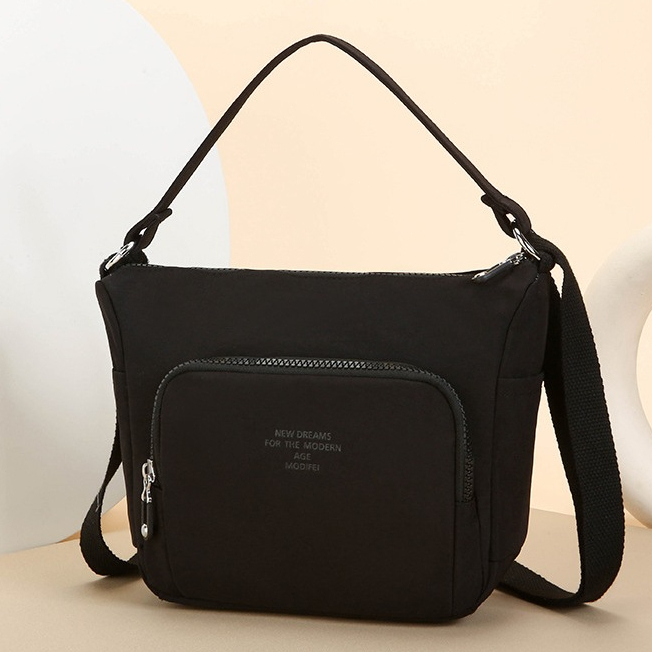 [COD/READY]Tas selempang berkapasitas besar  Tas selempang dengan tali pegangan  Tas selempang tahan