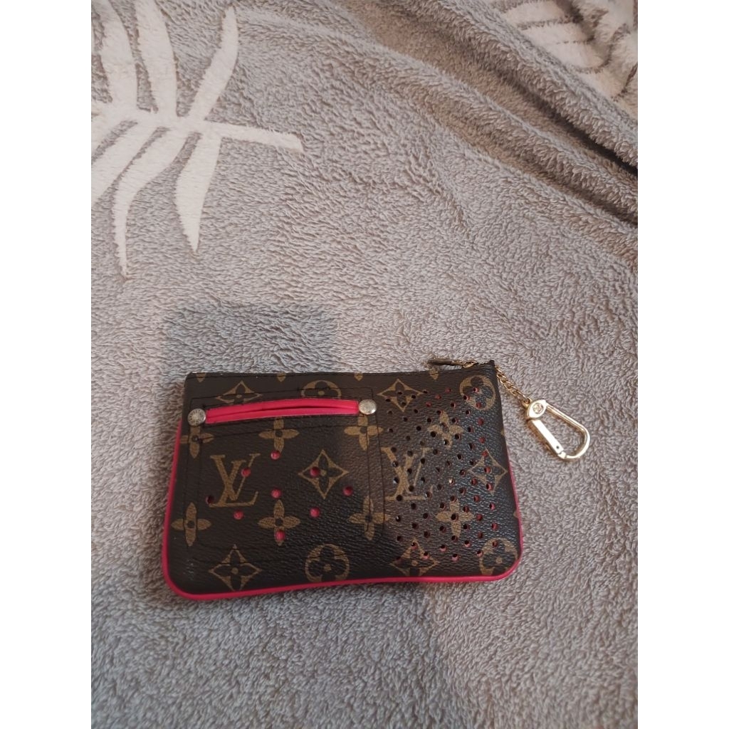 LV Key cles pouch monogram