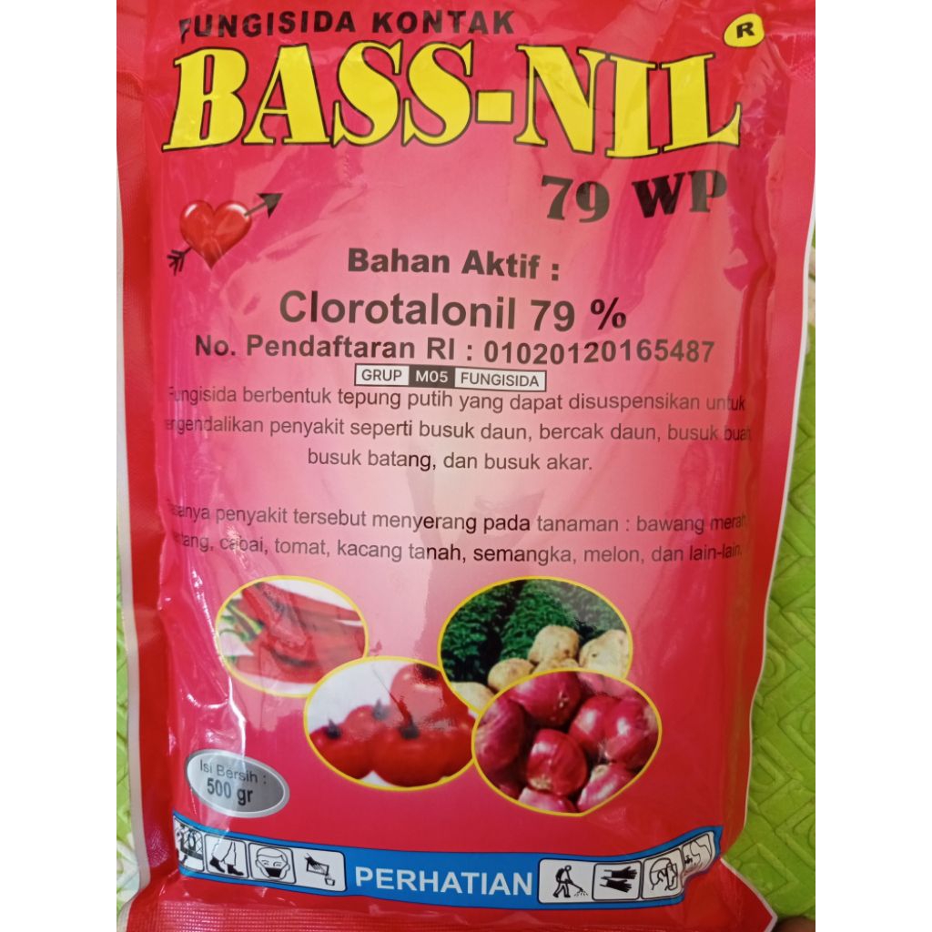 FUNGISIDA BASS-NIL 79WP CLOROTALONIL 79% KEMASAN 500GR