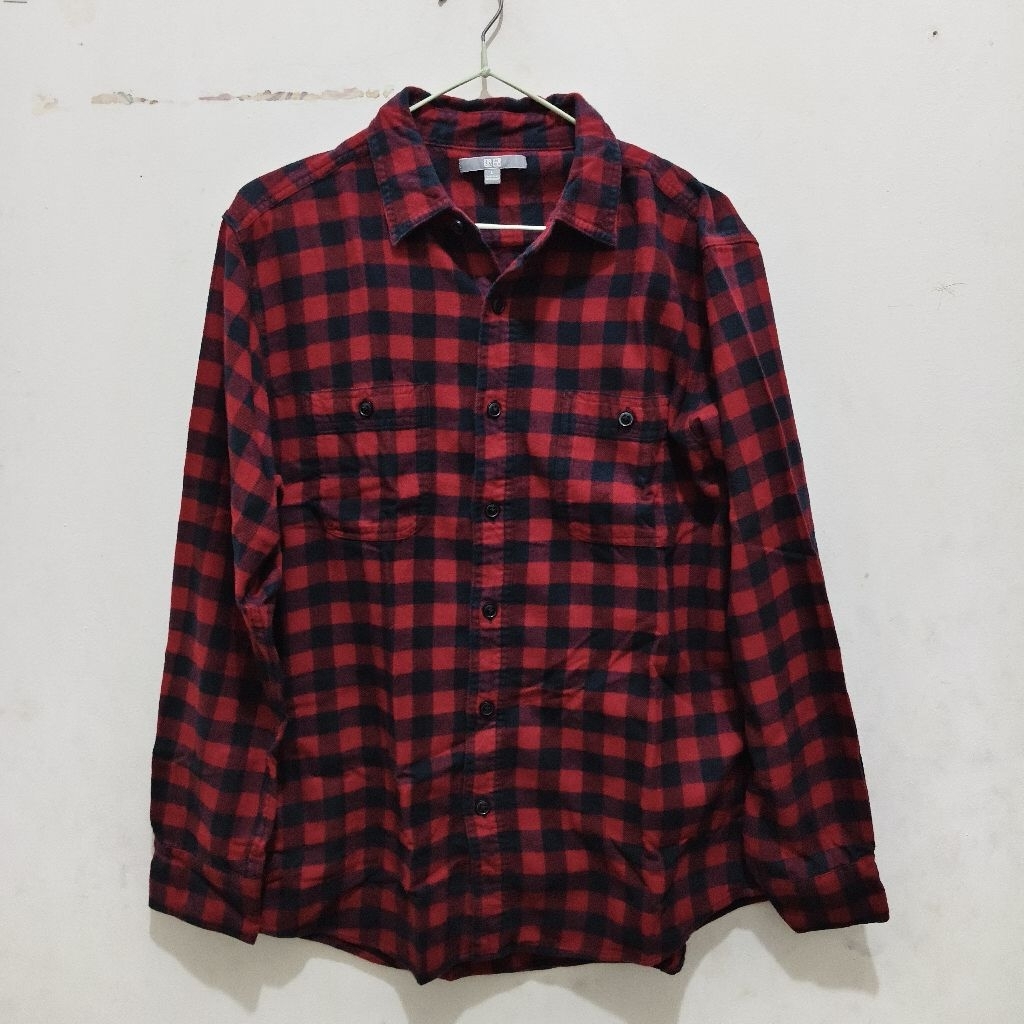 Kemeja uniqlo double pocket