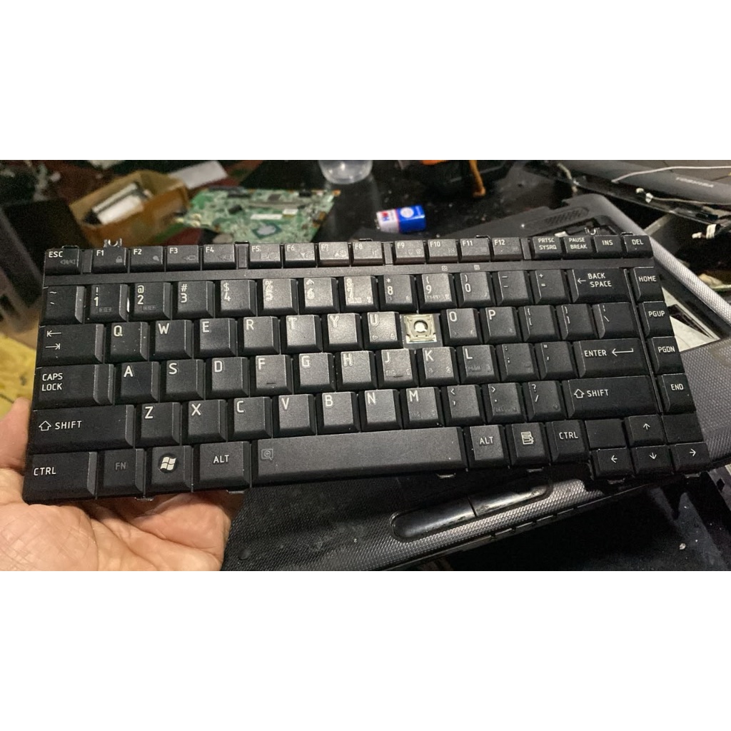 Keyboard Toshiba l510 rusak.